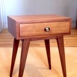Very nice little bedside 50s, compass feet.