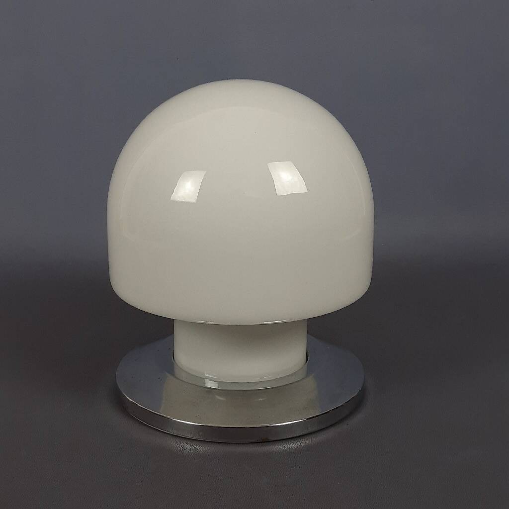 White glossy Murano glass table lamp mushroom Space Age modernism 1970