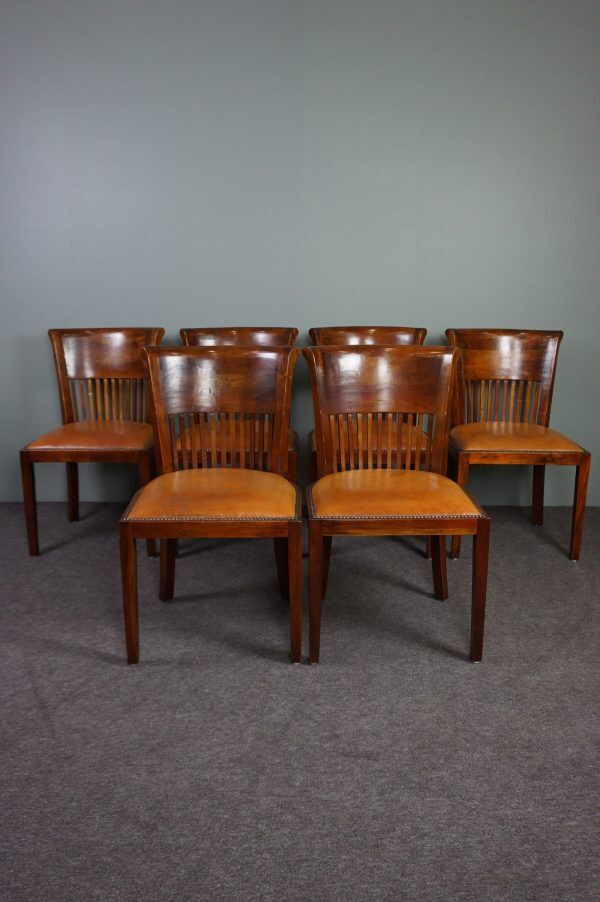 Set of 6 leather dining chairs