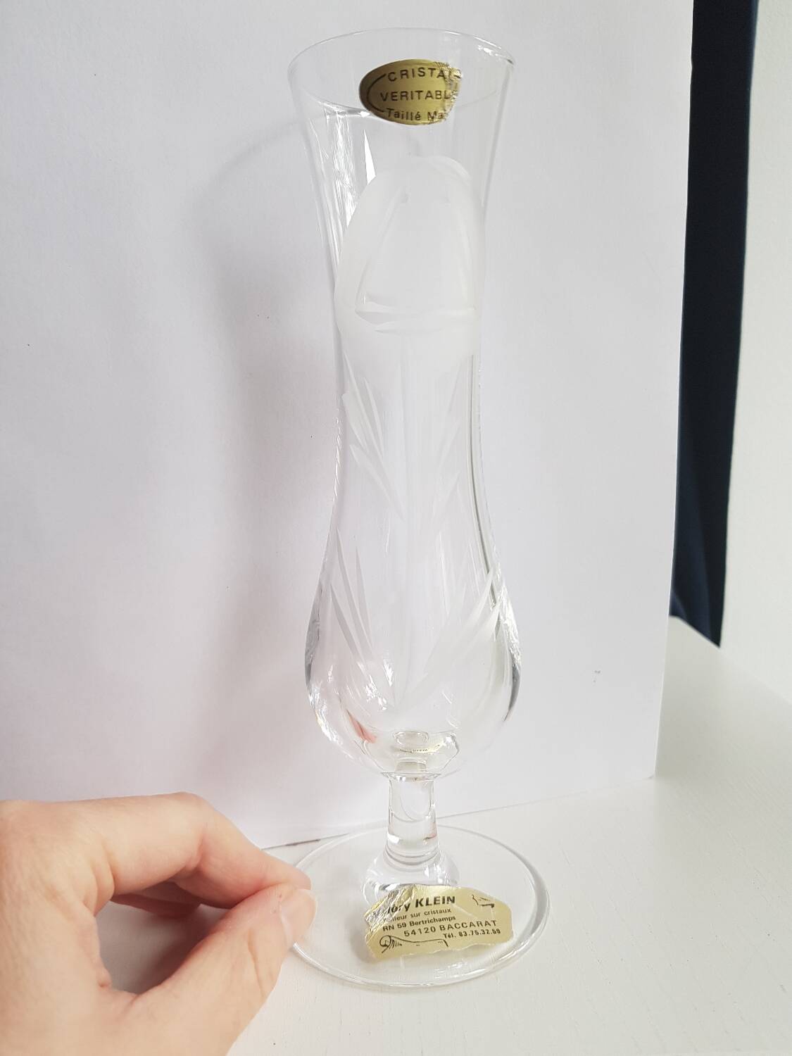 Vase soliflore en cristal taillé Baccarat Klein Bertrichamps