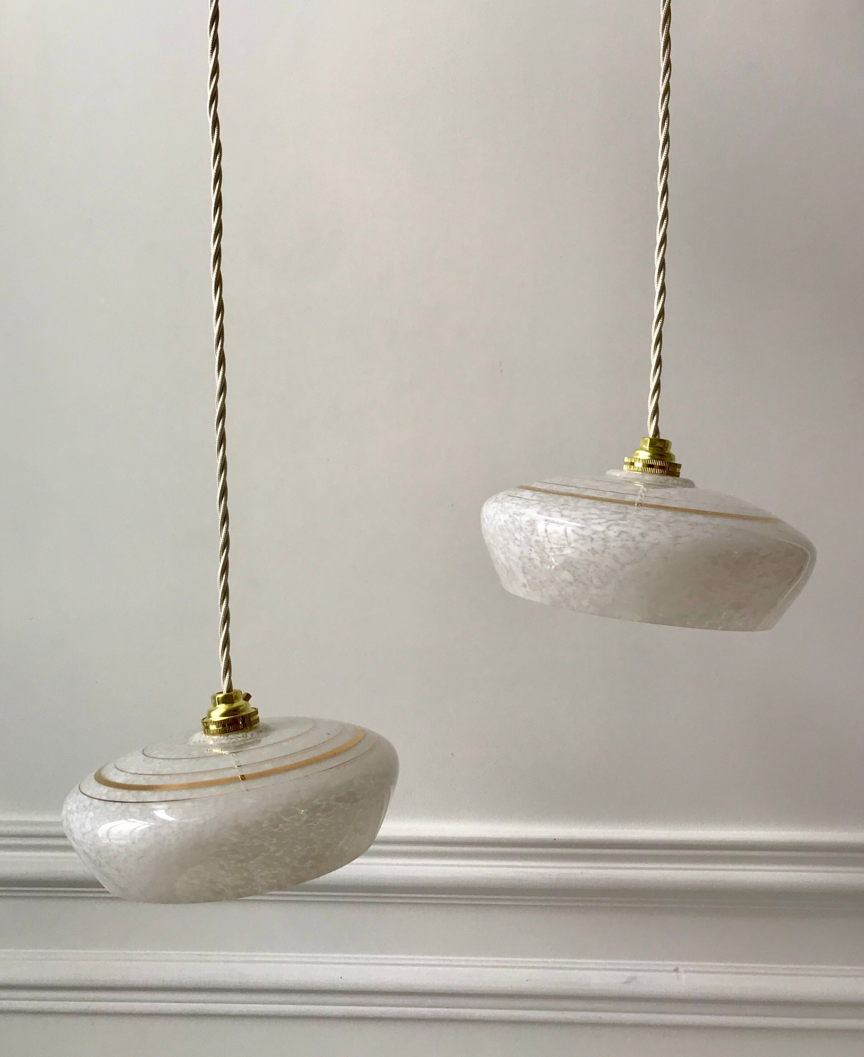 Glass suspension of Clichy years 40 50