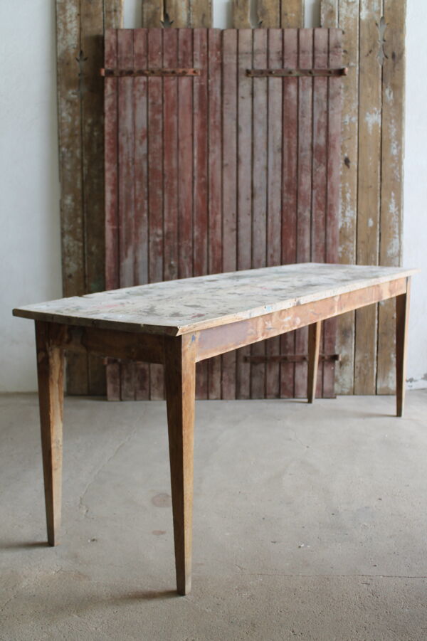 Veille table d'ecole