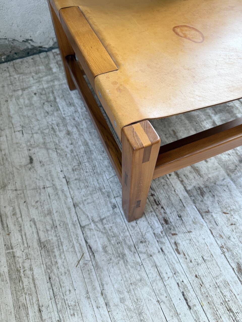 Elm and leather armchair Maison Regain