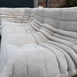 Ligne Roset Togo 3 places, 2 places et d'angle en velours côtelé beige