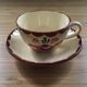 Tasse et soucoupe décor rétro