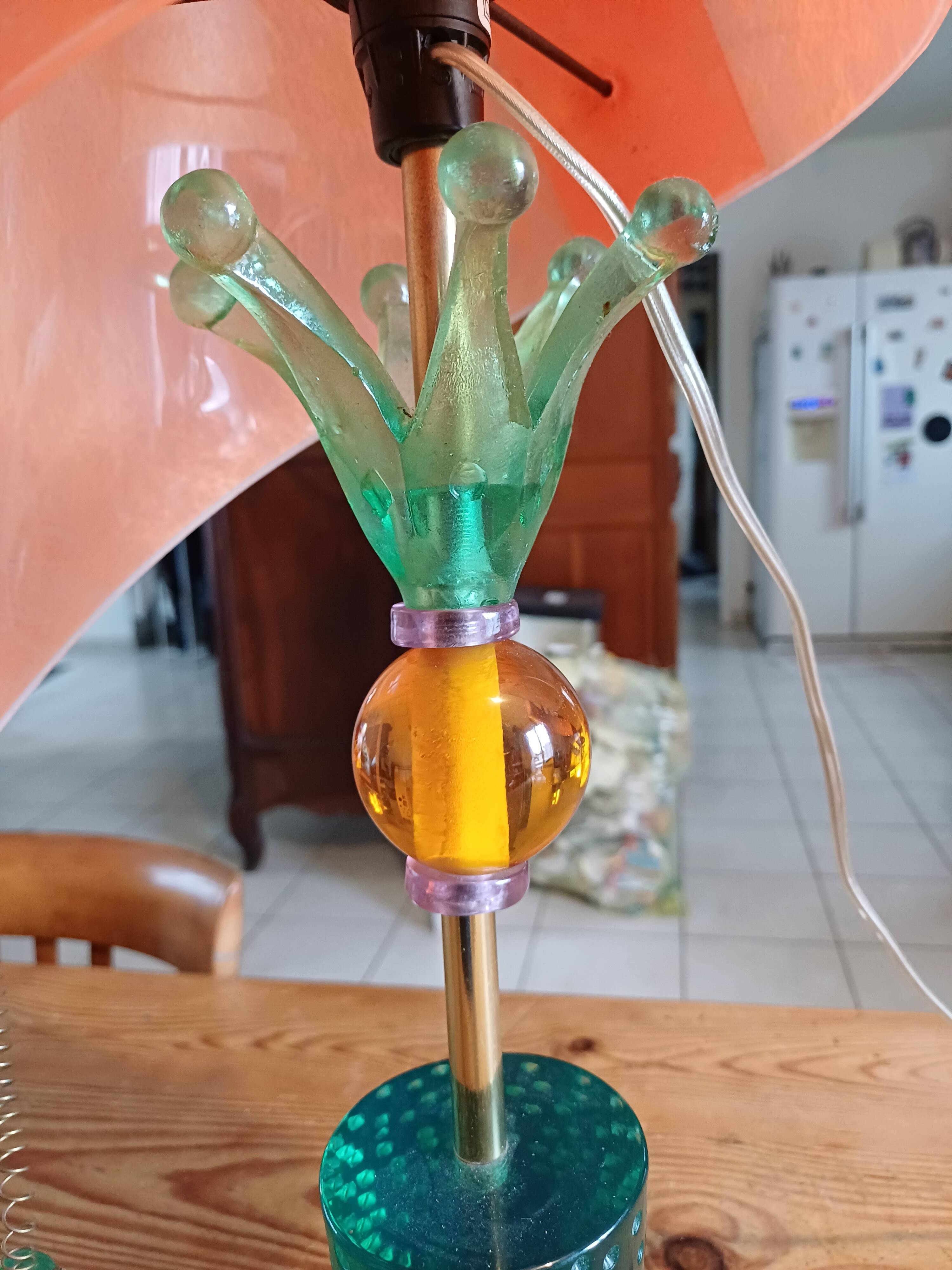 Lampe vintage plastique