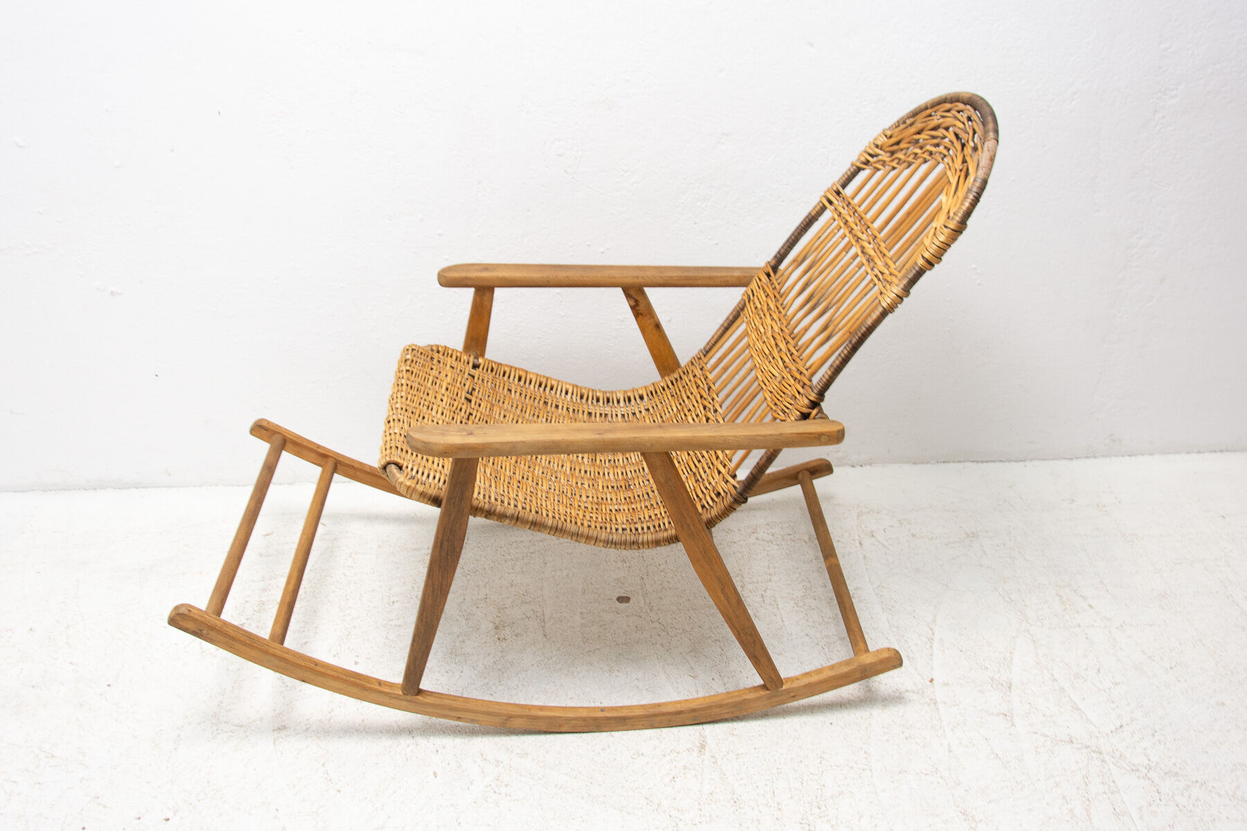 Mid century wicker rocking chair, czechoslovakia, 1960´s