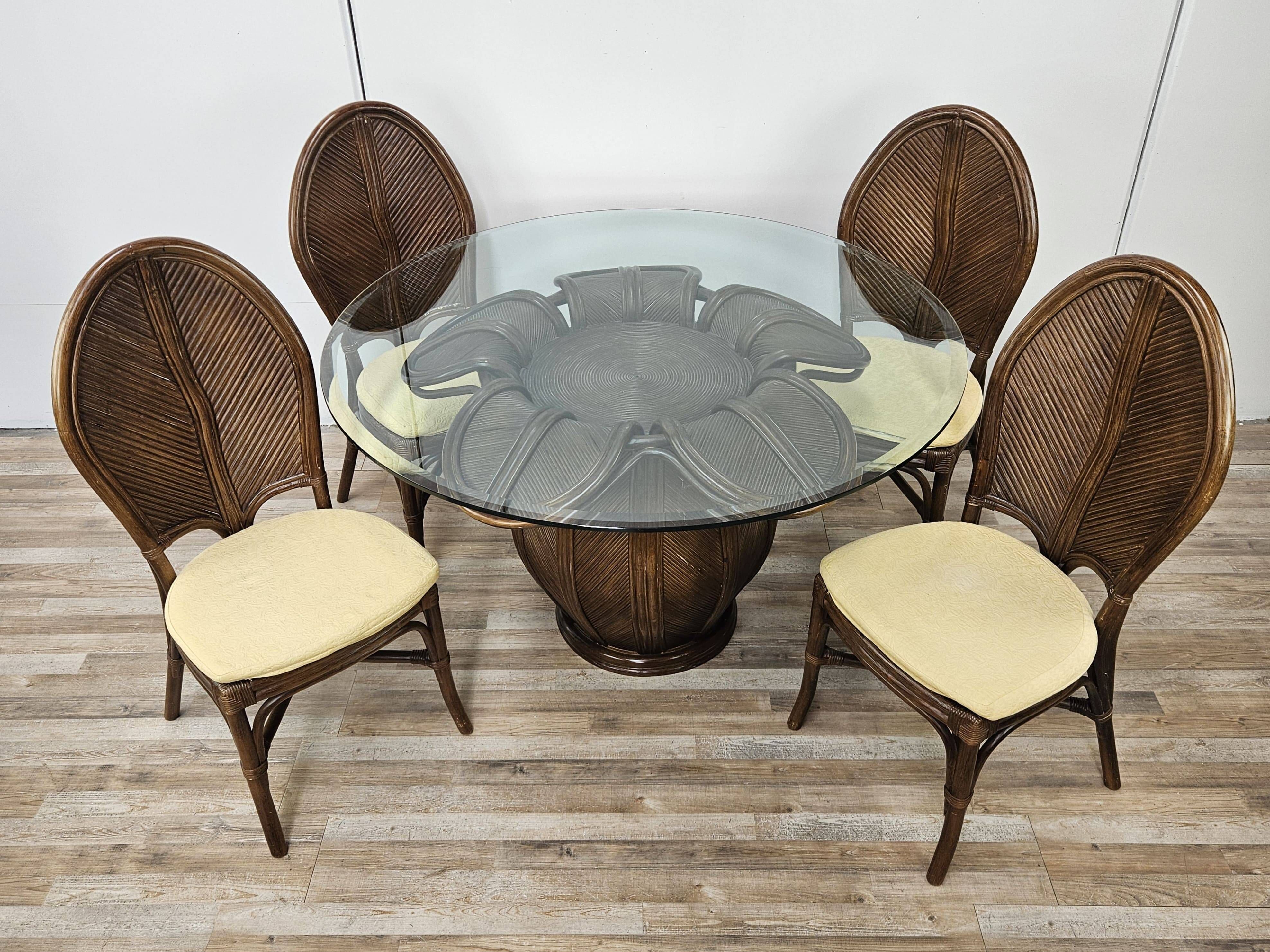 Ensemble table et quatre chaises en osier et bambou par Vivai Del Sud, 1970