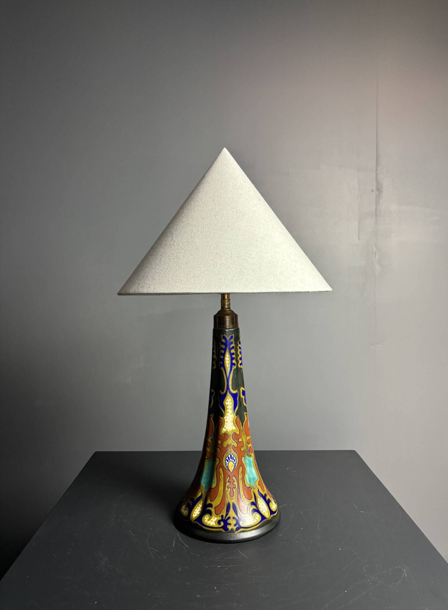 Dutch ceramic art nouveau Plazuid Gouda Pottery table lamp, 1920s