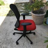 Medapal office armchair by Vitra