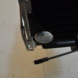 Armchair model EA119 of Charles and Ray Eames, Vitra edition
