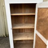 Armoire parisienne vintage blanche