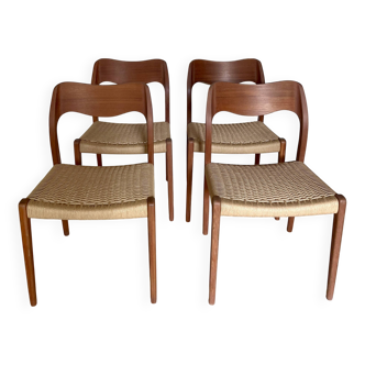 Lot de 4 chaises No. 71 Niels Otto Moller, teck et corde danoise