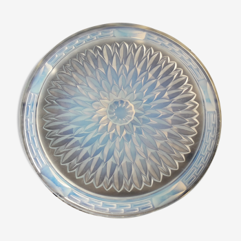 Art Nouveau dish under opalescent glass