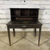 Tiered desk