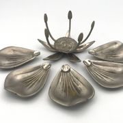 Vintage lotus flower ashtray with 5 removable petals in silver metal