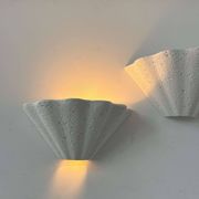 Set of 3 vintage shell wall lights, matte white stone-effect plaster, France 1970