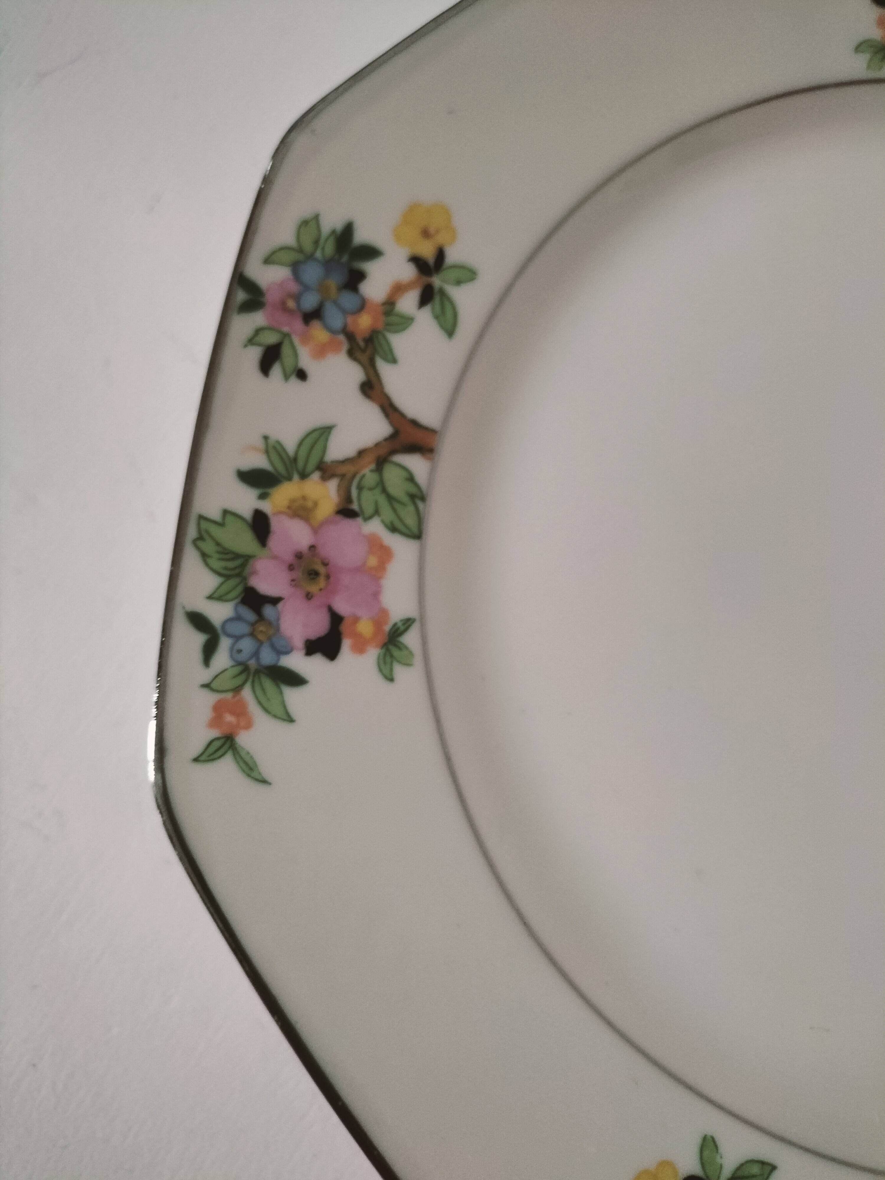 Vierzon porcelain footed plate – Edgar Gaucher, 1950s