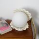 Lampe coquillage en céramique blanche