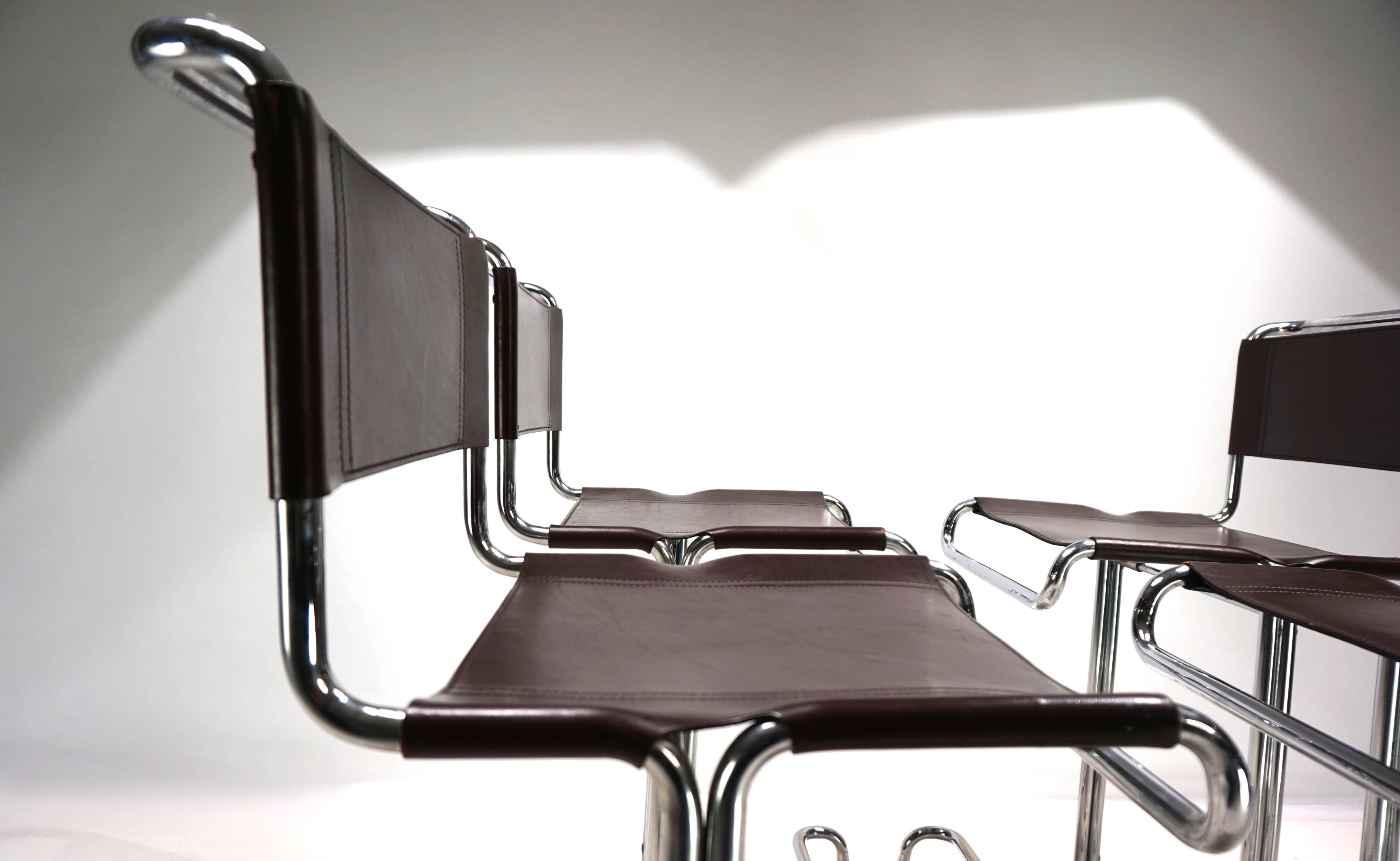 Ensemble de 4 tabourets de bar en acier tubulaire Linea Veam, 1960