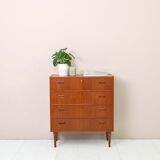 Modern antique chest of drawers with four drawers