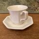 Tasse à thé et soucoupe vintage Johnson Brothers octogonales blanche Made in England