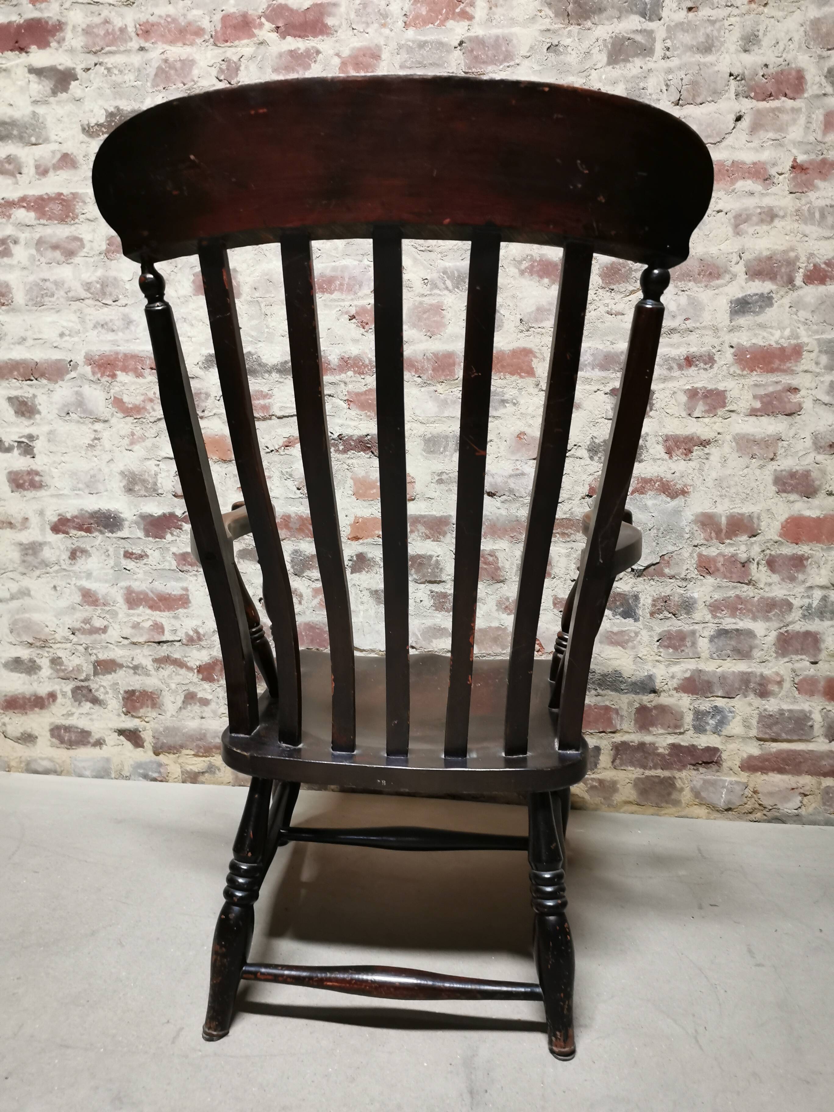 Relaxation/reading chair. vintage wooden