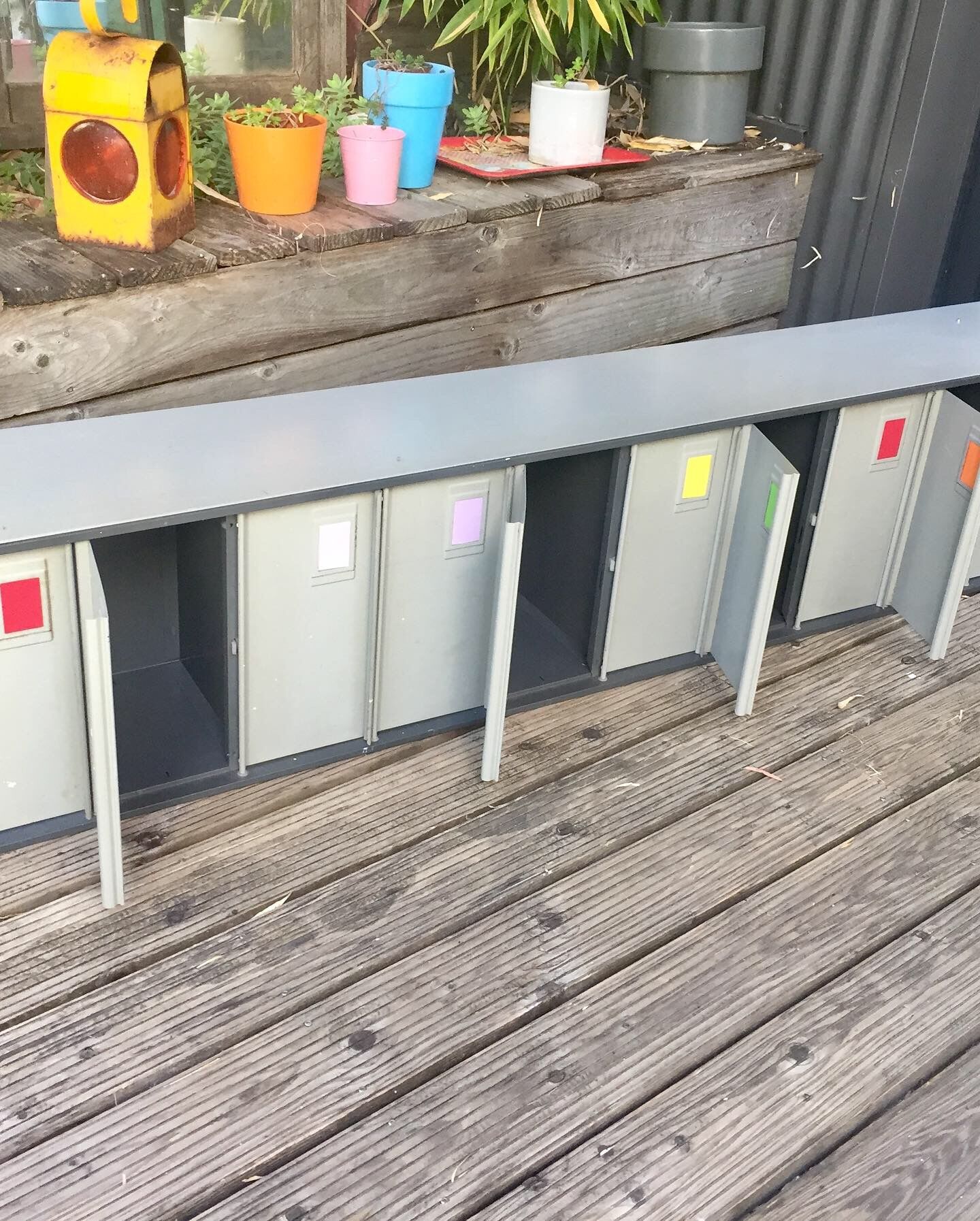 Strafor valve cabinet