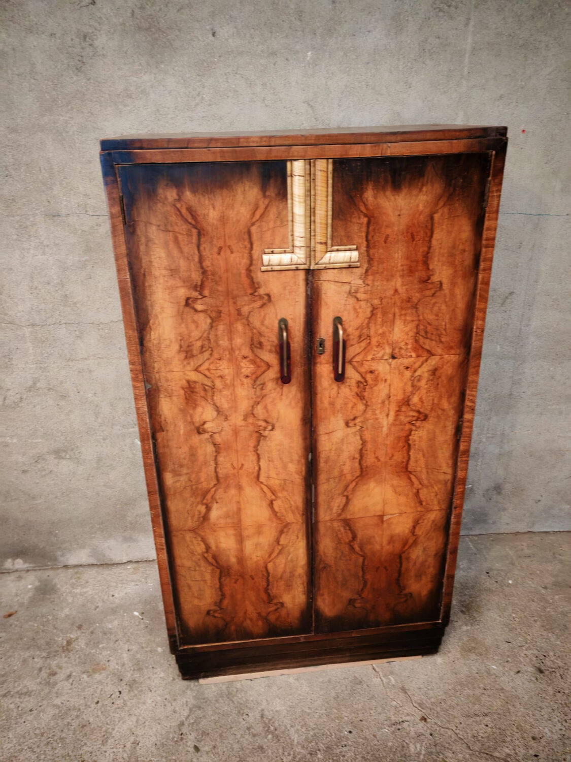 Officer's wardrobe cabinet