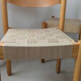 Set of 6 stackable chairs in beech and jute.