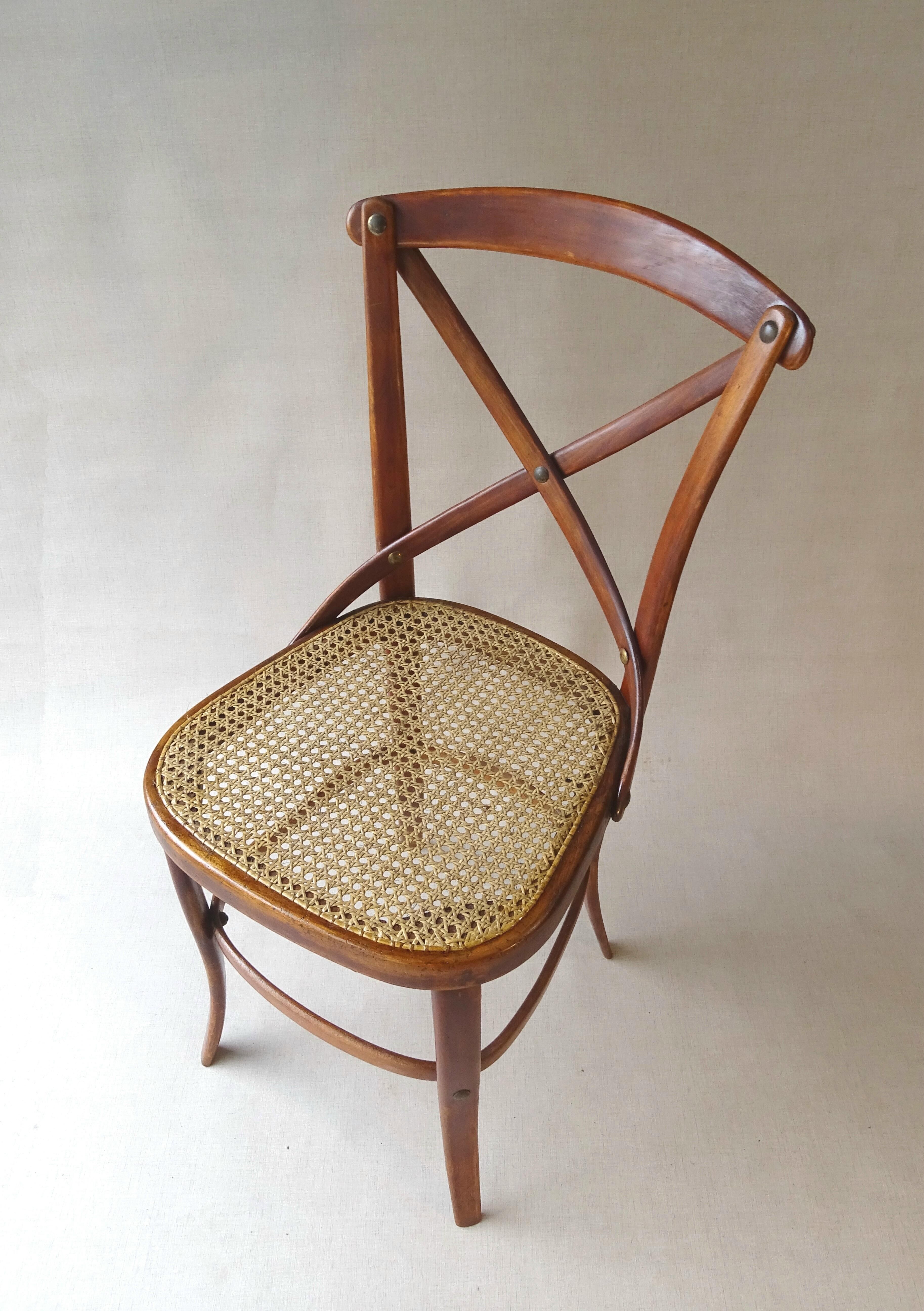 Chaises Lattenstuhl N°145 par Kohn vers 1904