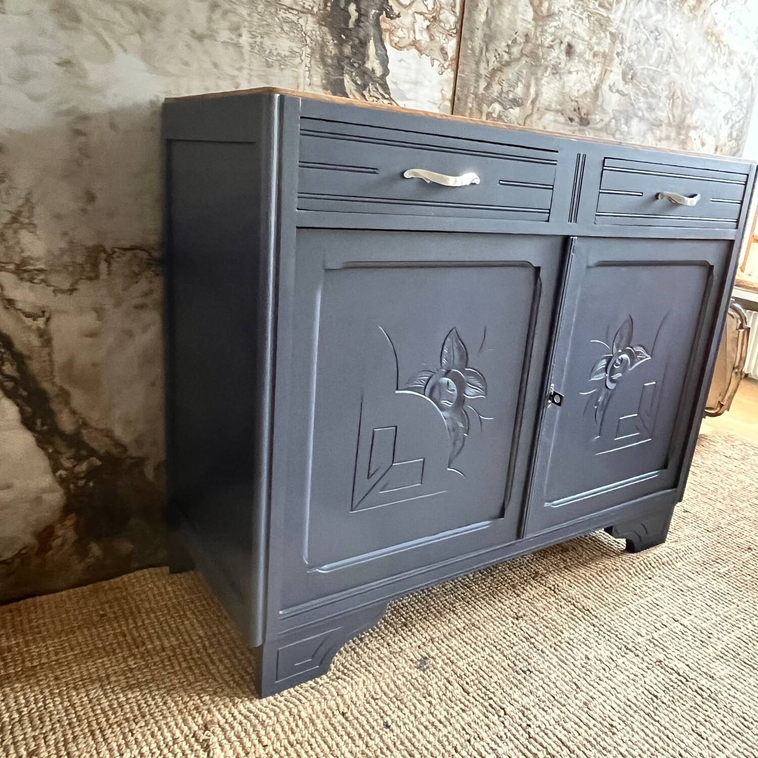 Parisian buffet in raw wood and deep blue
