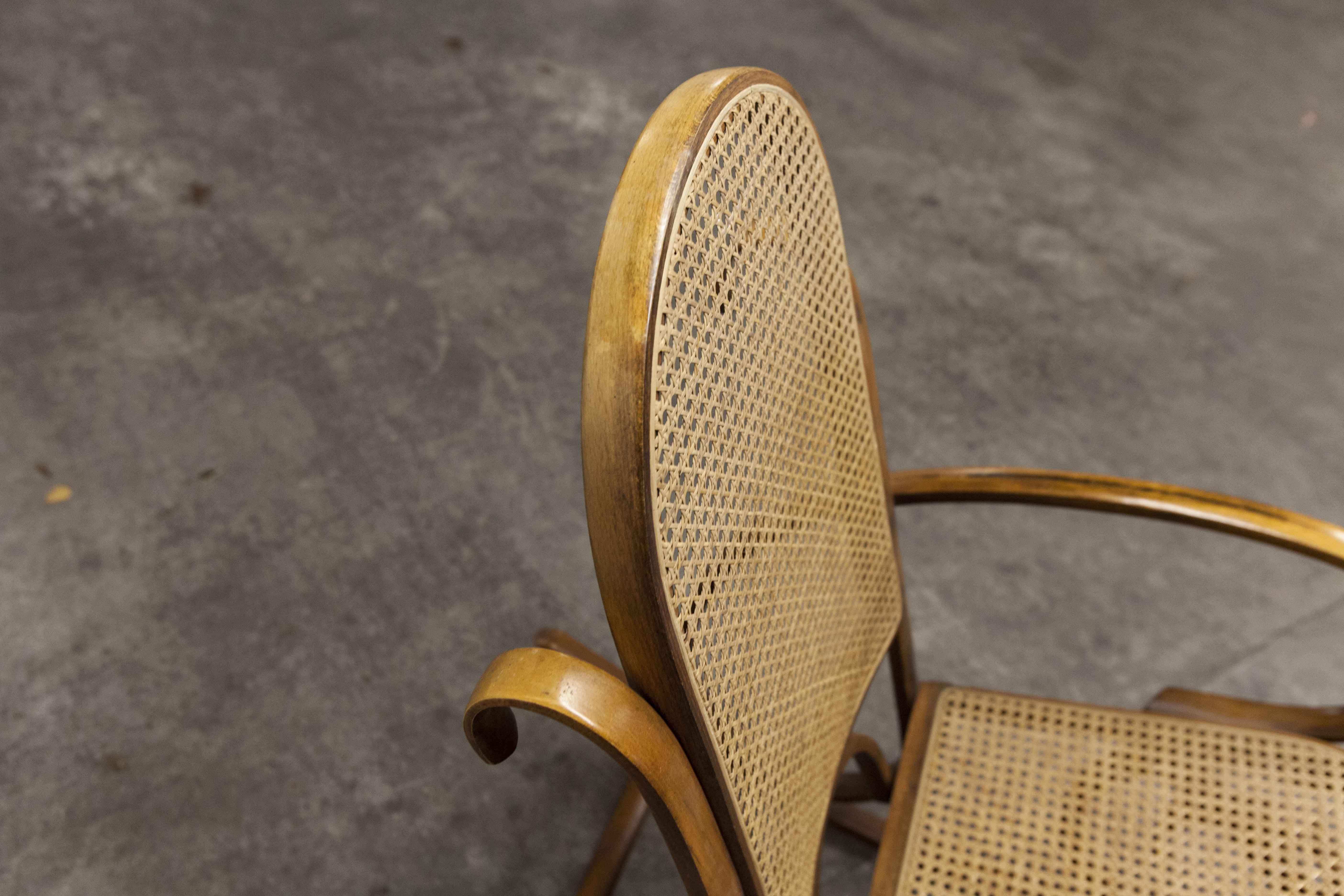 Rocking-chair Thonet 1900 cannage