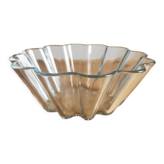 Pyrex glass flan or brioche mould