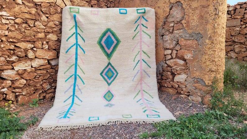 Tapis azilal Tissé main traditionnelle taille 150 x 250 cm