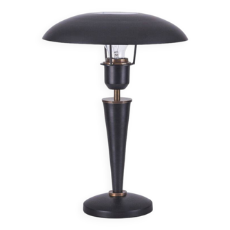 Opal house doctor table lamp