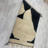 Handcrafted Moroccan Berber carpet 140 x 96 CM