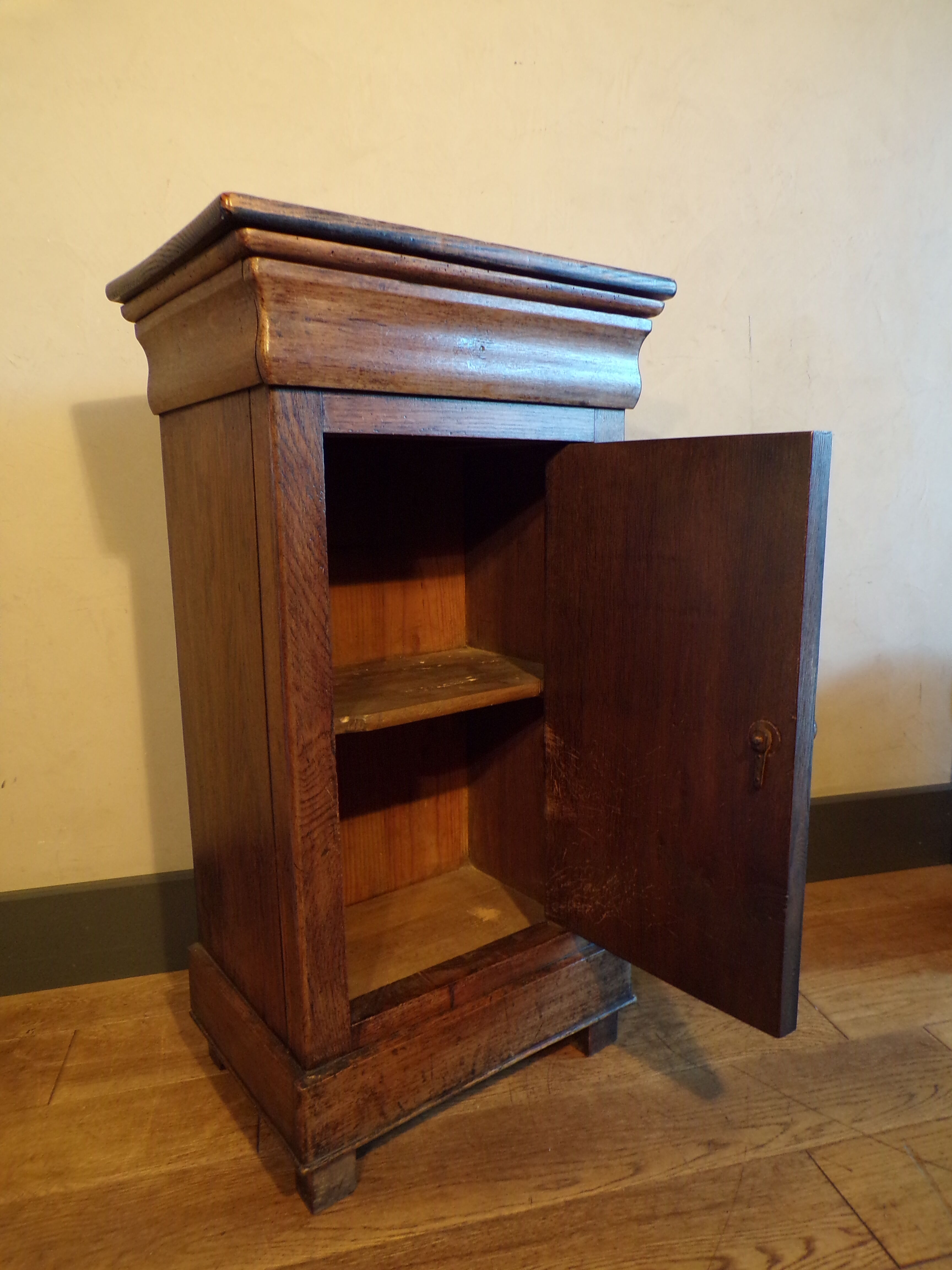 Former Lorraine confectioner a door