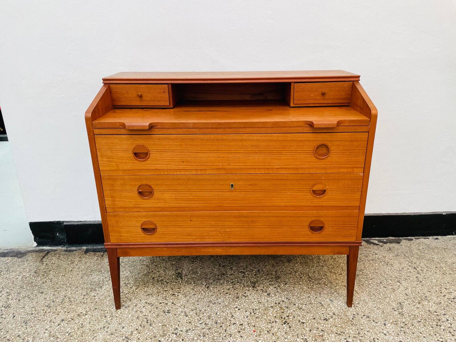 Danish desk by Riis Antonsen, 1960s