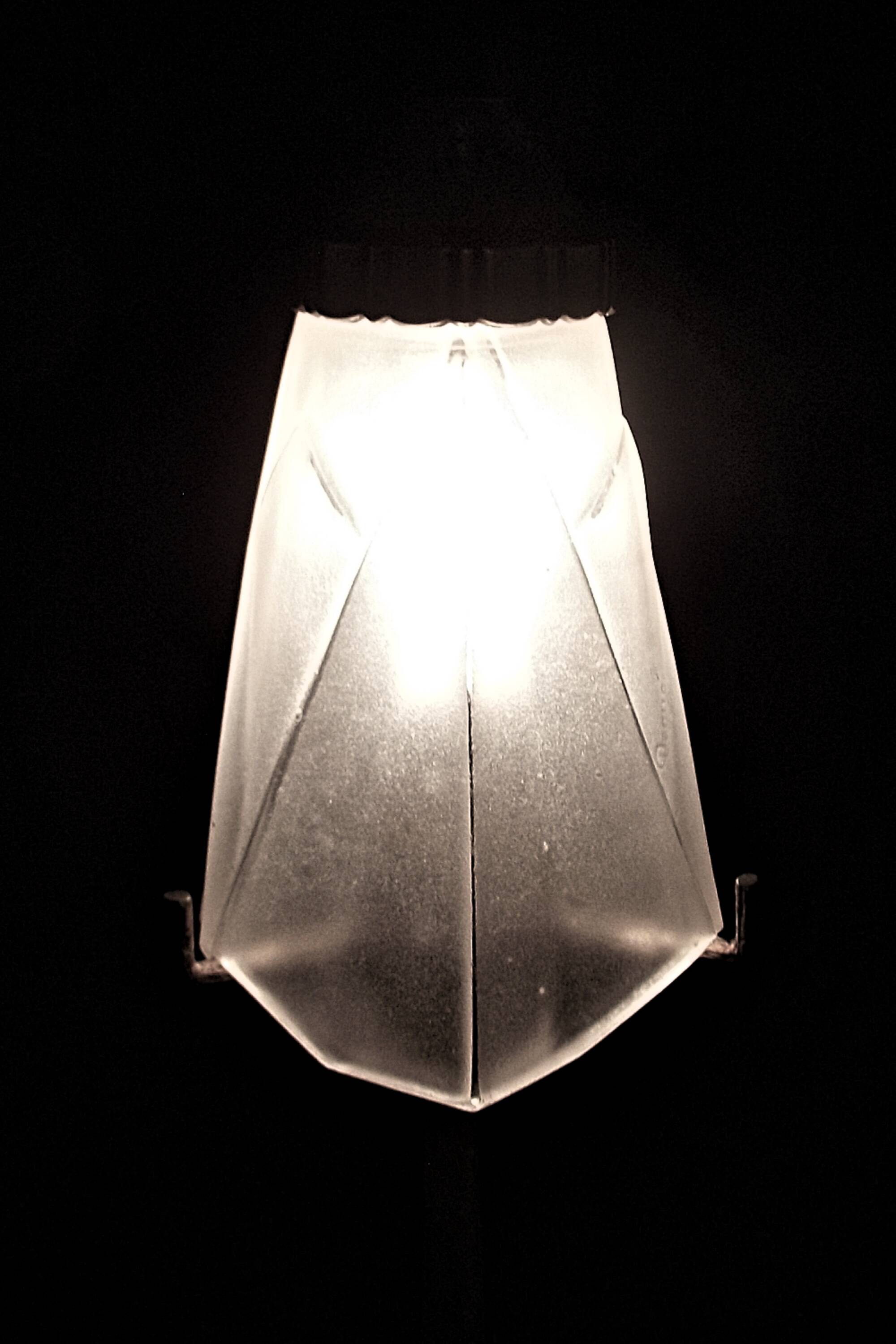 Art deco lamp signed degue with a bronze base.