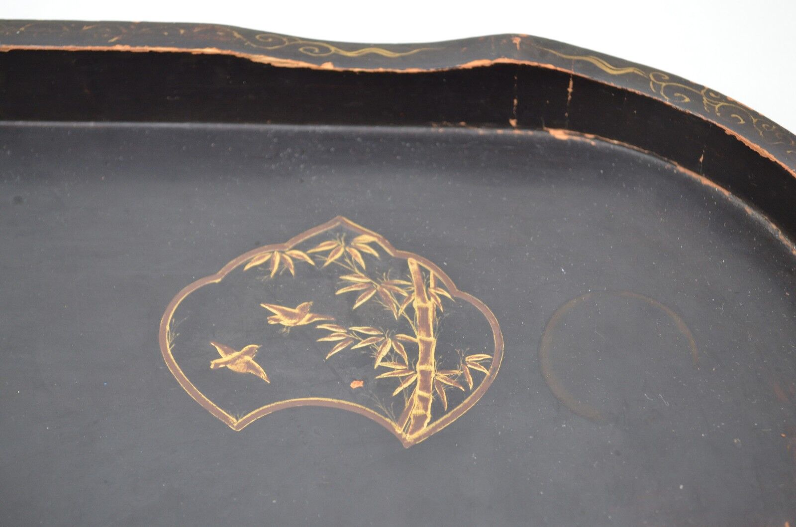 Japan - Antique lacquered wooden top