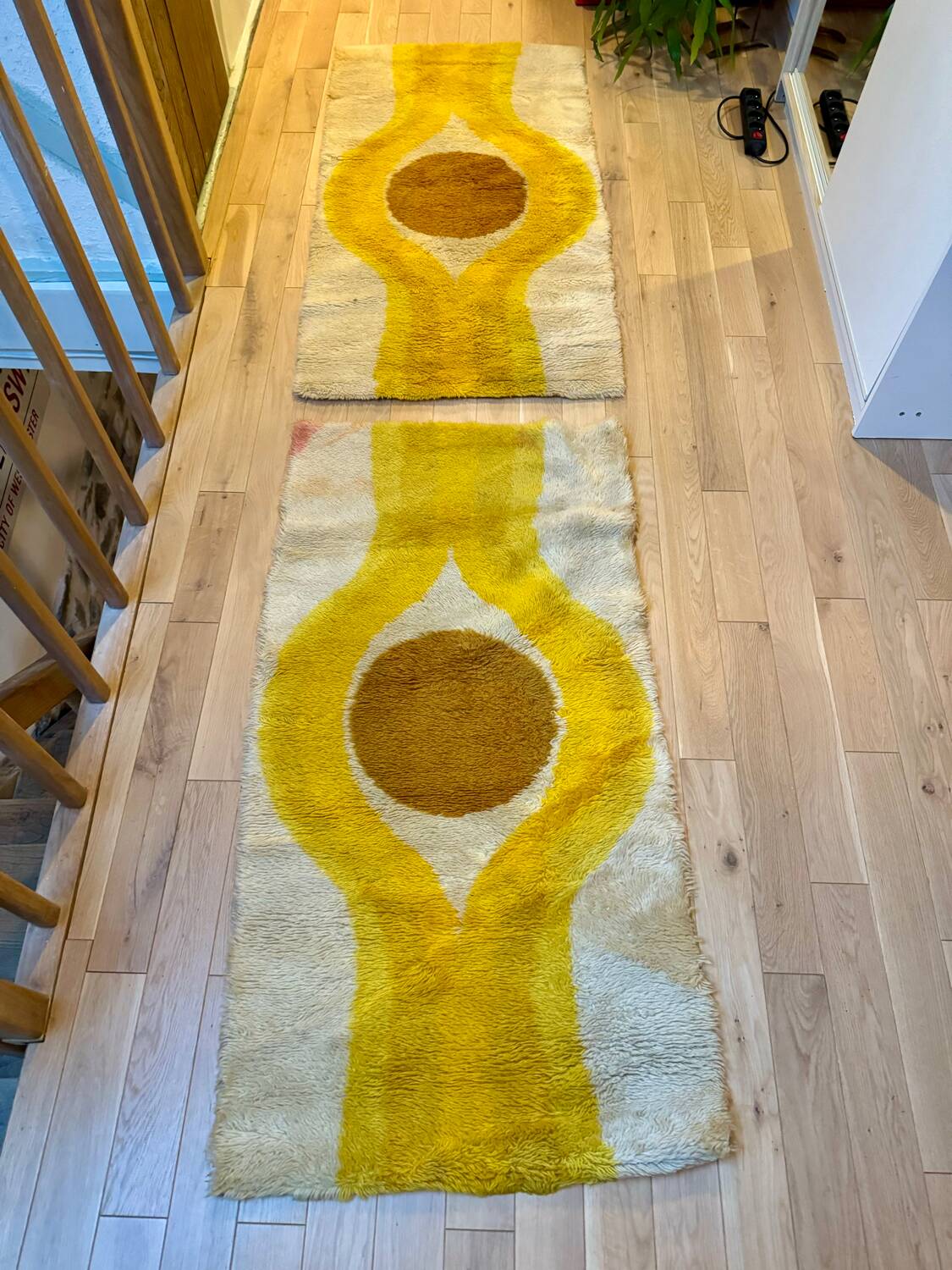 Pair of beautiful Dutch Space Age rugs / 130x70
