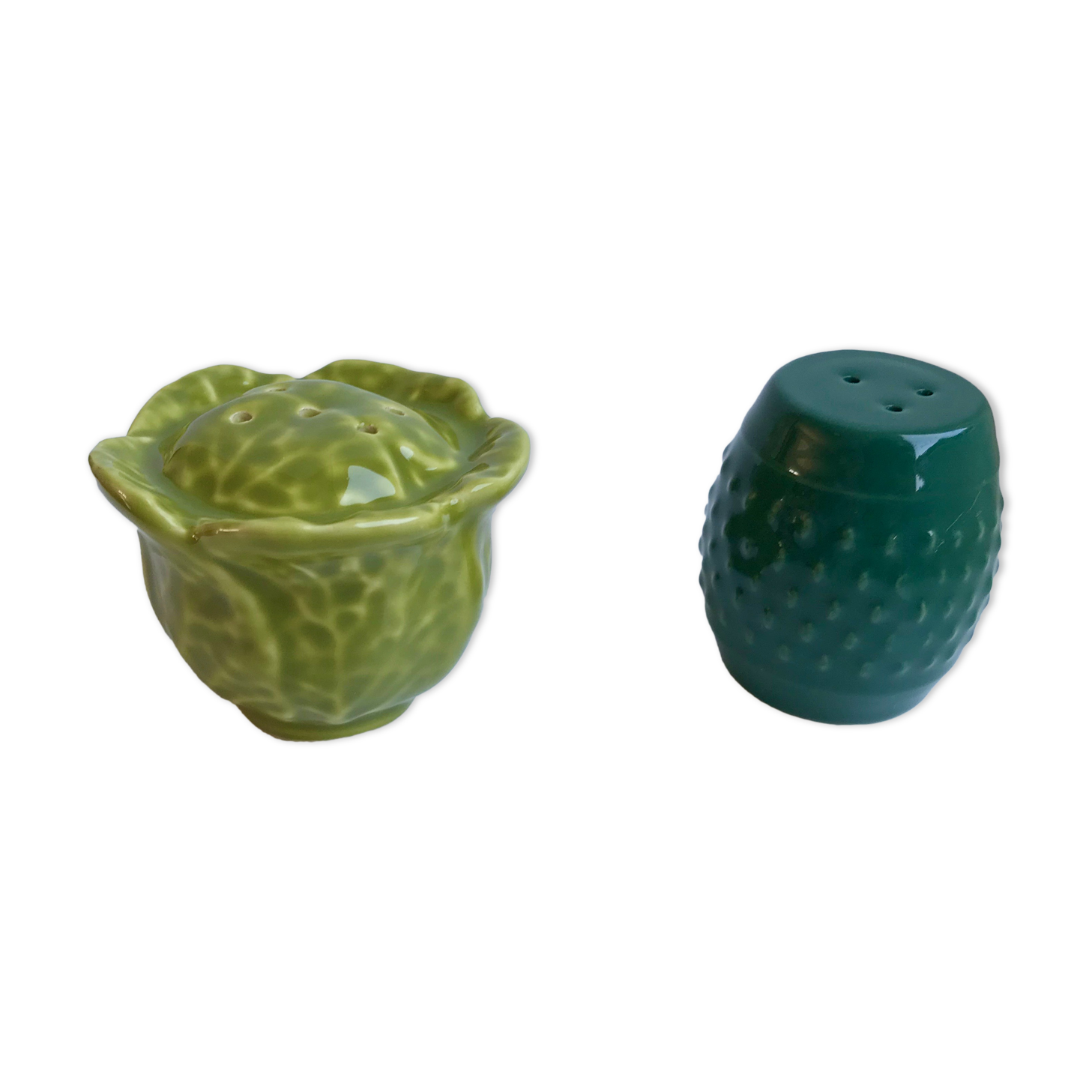 Duo de salière et poivrier en barbotine chou années 50