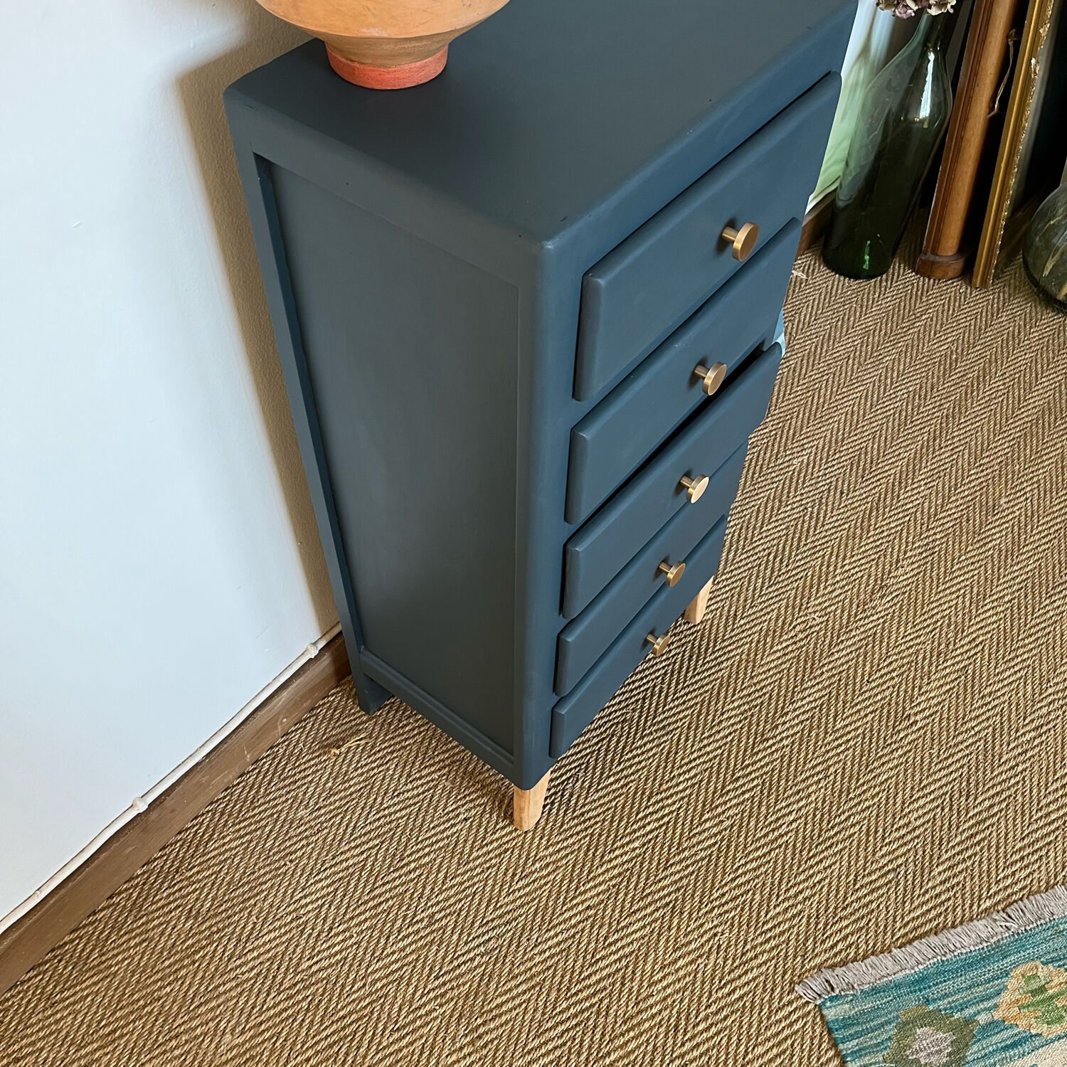 Vintage chest of drawers