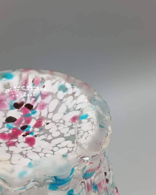 2 anciens vases en verre jaspé, dits style Clichy