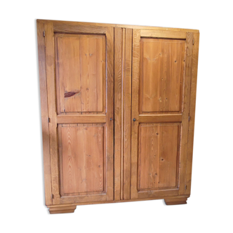 Armoire, penderie ancienne