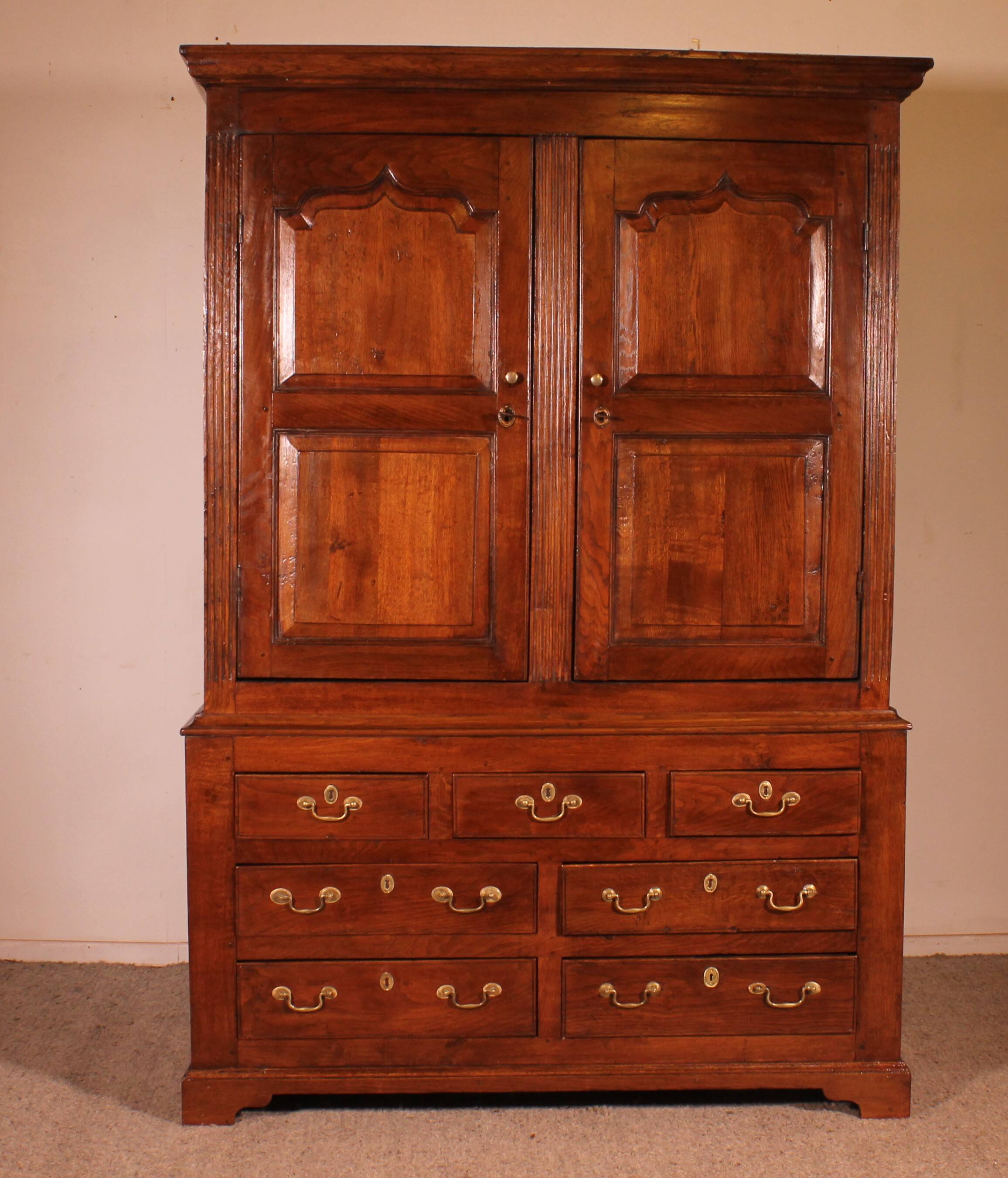 18th century oak linen press