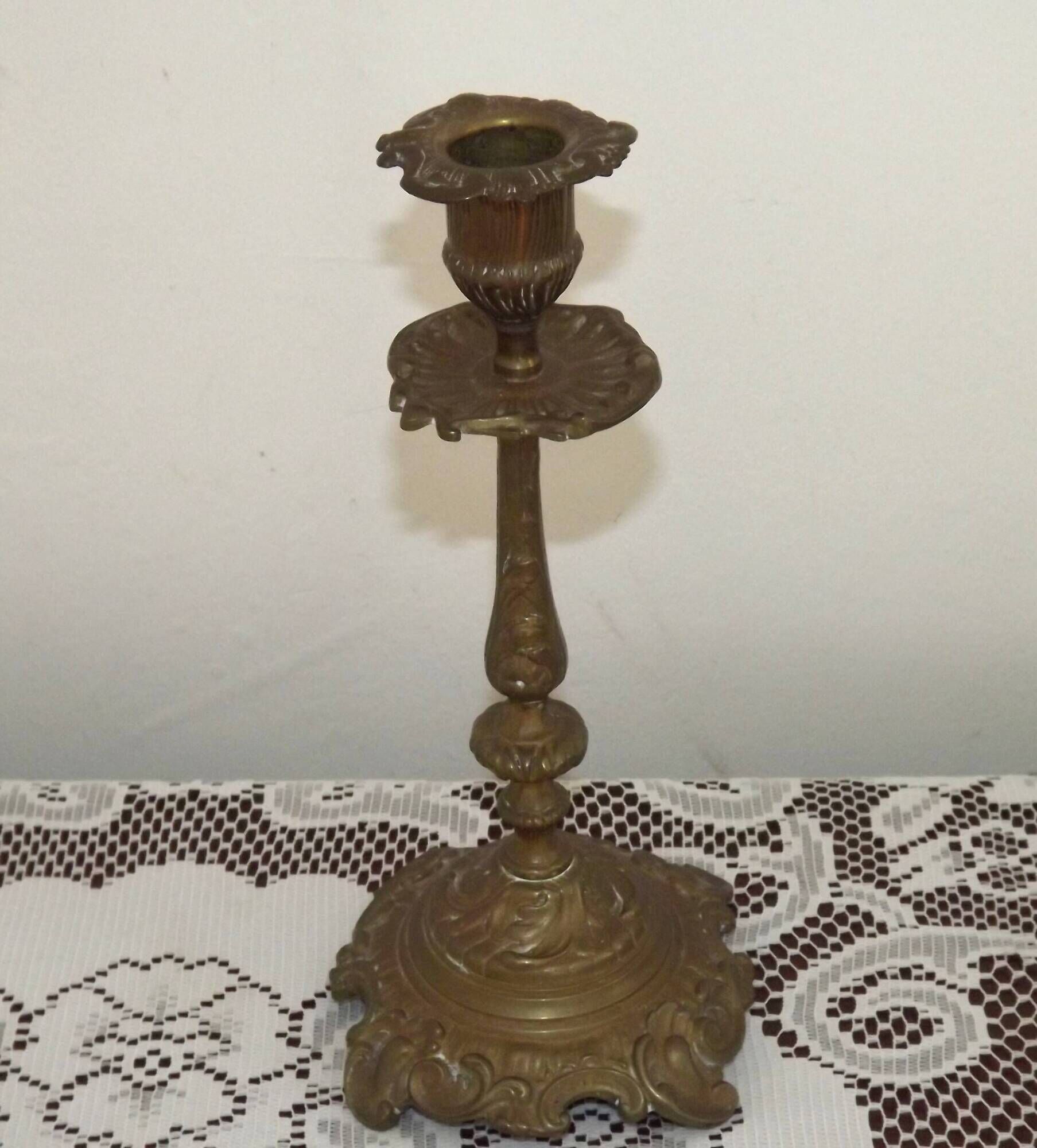 French Vintage Bronze Candlestick With Lovely Acanthus Leaf Detail 5165