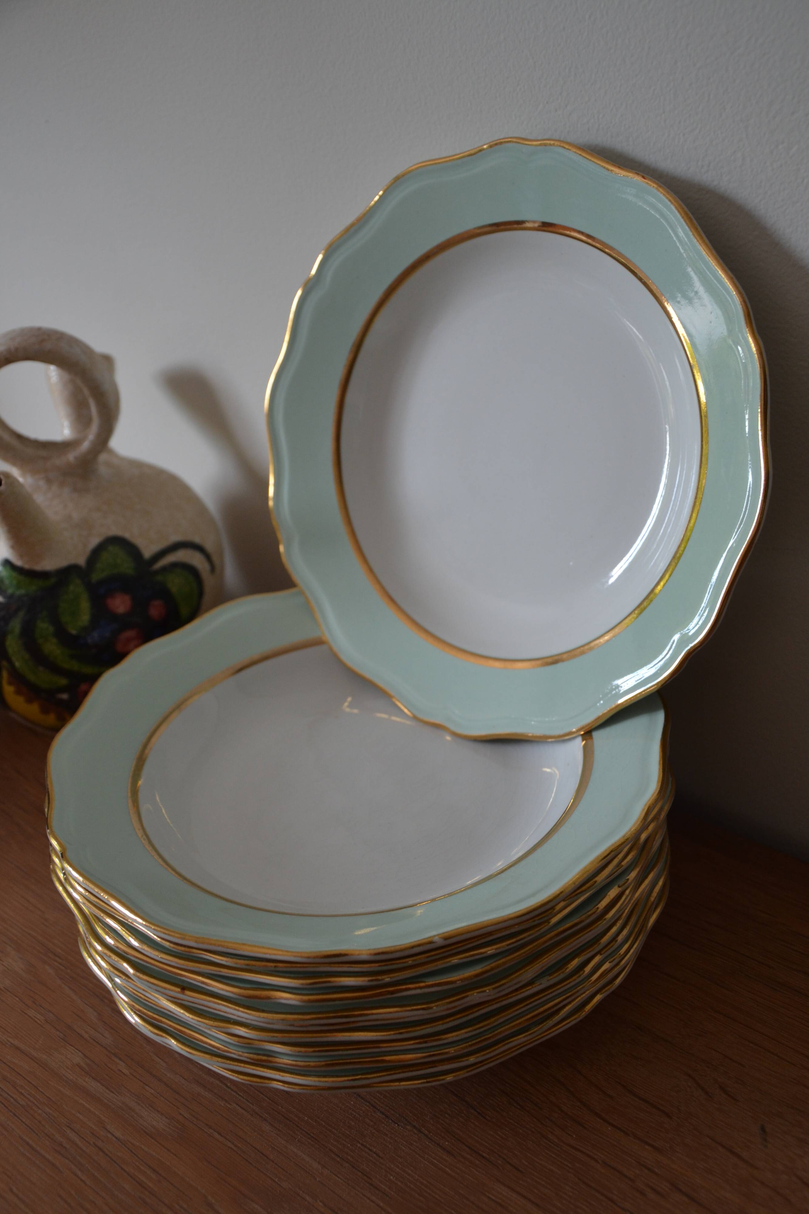 12 green deep plates "l'amandinoise"