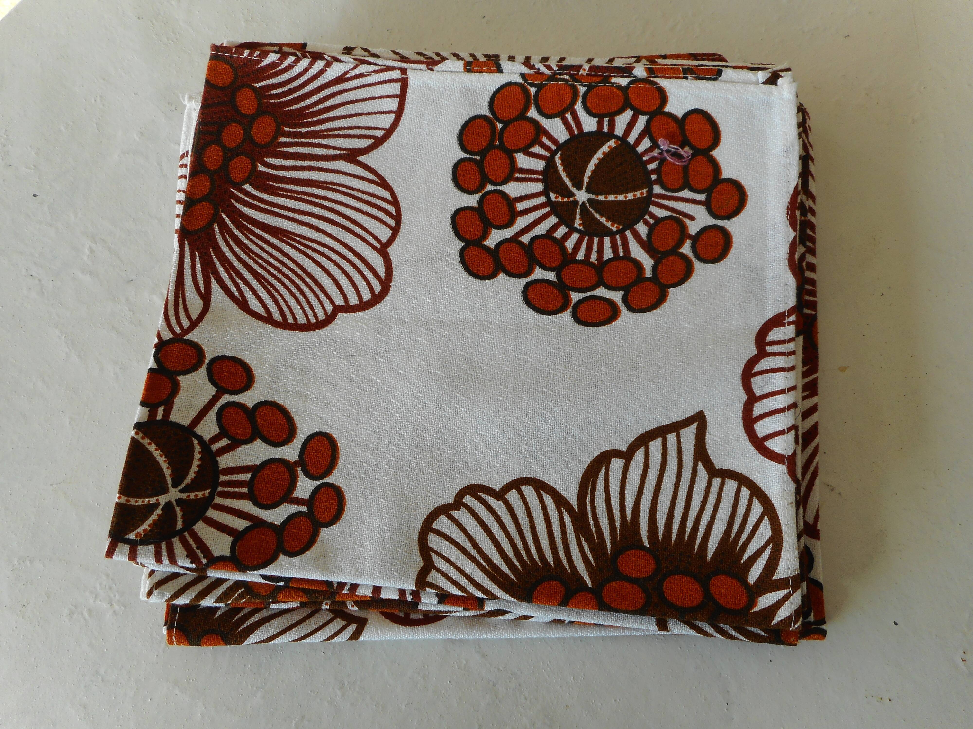 Lot de 8 serviettes de table vintage